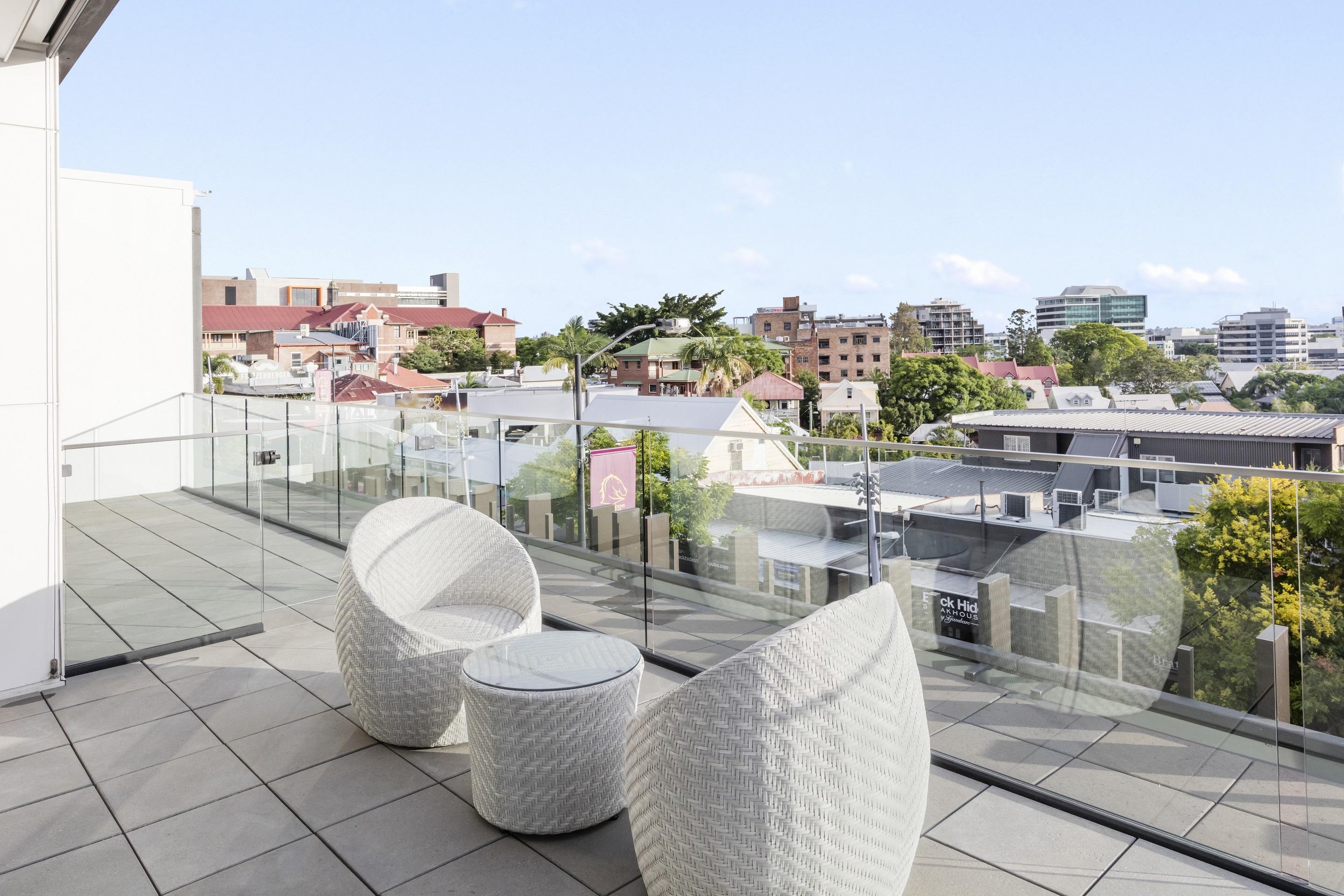 The Beetson Hotel Brisbane Exterior photo The rooftop terrace